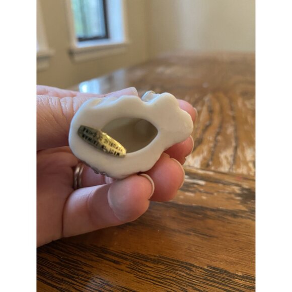 Vintage Hand-Painted Ceramic Terrier Dog Figurine - Picture 4 of 5